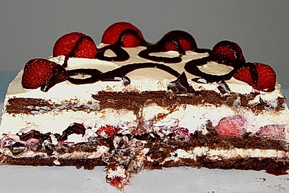 Erdbeer-Mascarpone-Torte 96