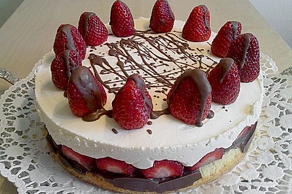 Erdbeer-Mascarpone-Torte 24