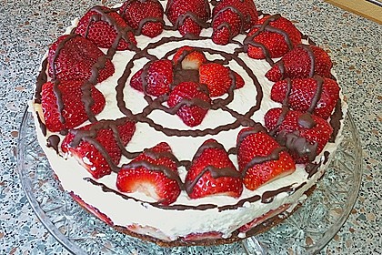 Erdbeer-Mascarpone-Torte 25