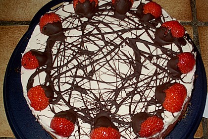 Erdbeer-Mascarpone-Torte 106