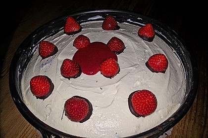 Erdbeer-Mascarpone-Torte 128