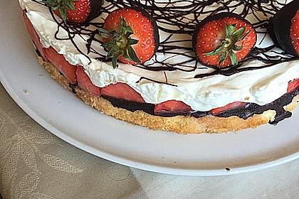 Erdbeer-Mascarpone-Torte 21