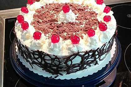 Schwarzwälder Kirschtorte 87