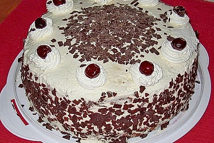 Schwarzwälder Kirschtorte 221
