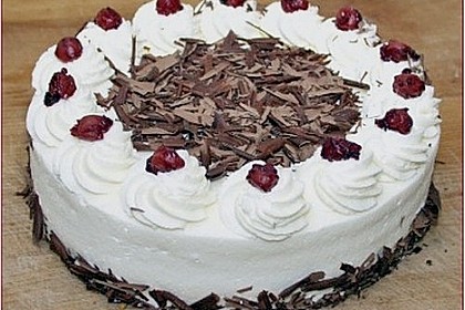 Schwarzwälder Kirschtorte 215