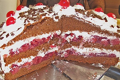 Schwarzwälder Kirschtorte 336