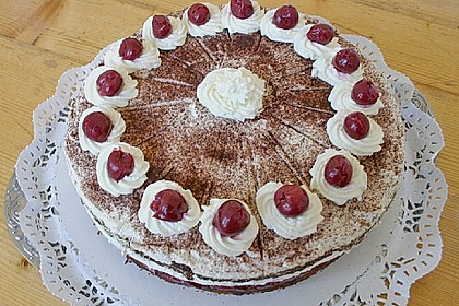 Schwarzwälder Kirschtorte 70