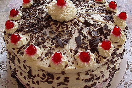 Schwarzwälder Kirschtorte 329