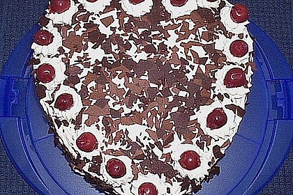 Schwarzwälder Kirschtorte 348