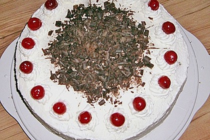 Schwarzwälder Kirschtorte 372