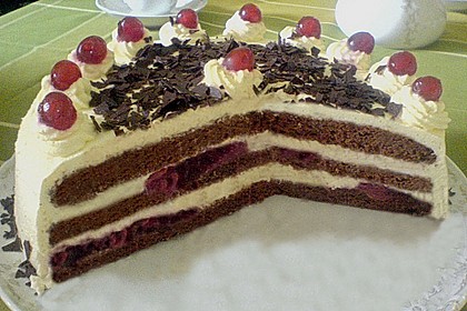 Schwarzwälder Kirschtorte 325