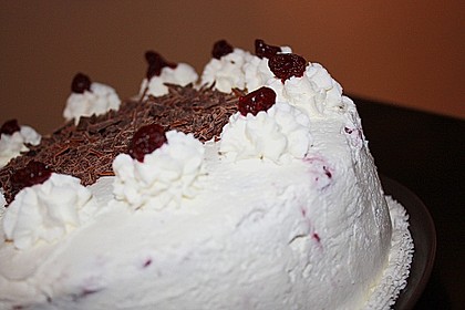 Schwarzwälder Kirschtorte 343