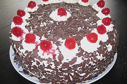 Schwarzwälder Kirschtorte 243