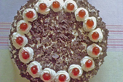 Schwarzwälder Kirschtorte 386