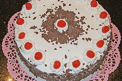 Schwarzwälder Kirschtorte 225
