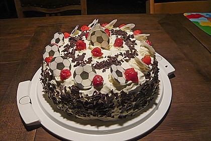 Schwarzwälder Kirschtorte 238