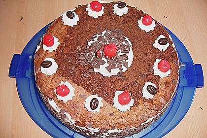 Schwarzwälder Kirschtorte 384