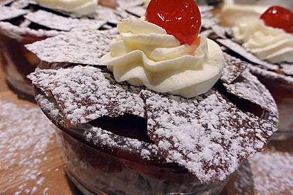 Schwarzwälder Kirschtorte 41