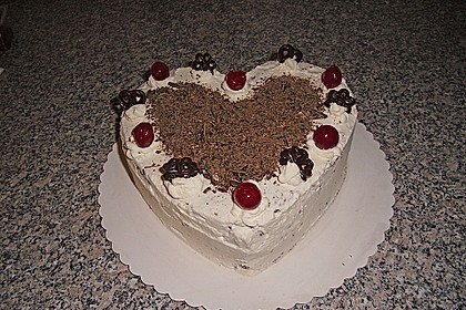 Schwarzwälder Kirschtorte 232