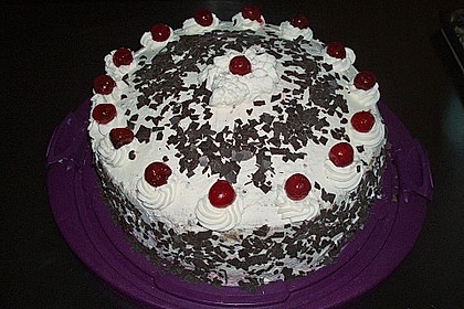 Schwarzwälder Kirschtorte 226