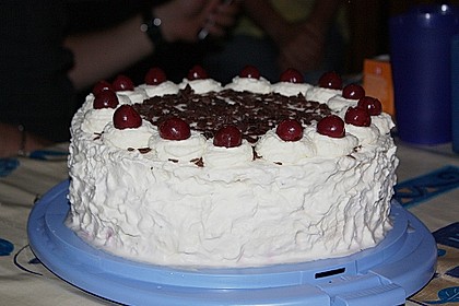 Schwarzwälder Kirschtorte 335