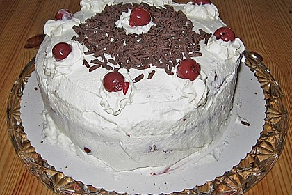 Schwarzwälder Kirschtorte 387