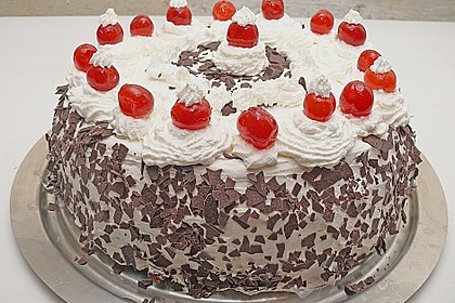 Schwarzwälder Kirschtorte 83