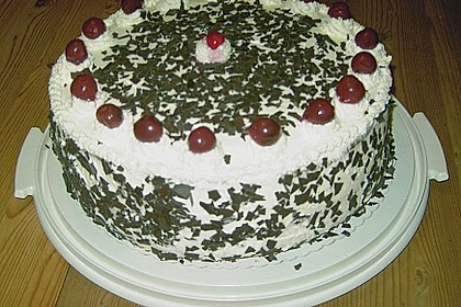 Schwarzwälder Kirschtorte 383