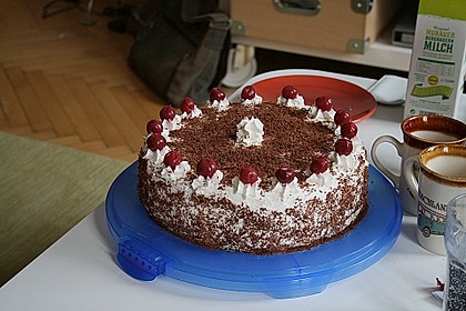 Schwarzwälder Kirschtorte 180