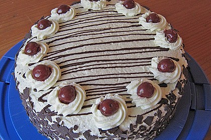 Schwarzwälder Kirschtorte 76