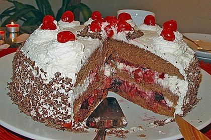 Schwarzwälder Kirschtorte 362