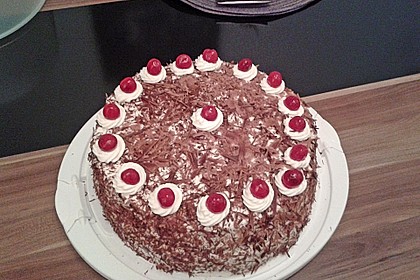 Schwarzwälder Kirschtorte 265