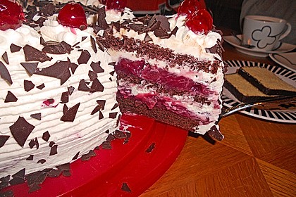 Schwarzwälder Kirschtorte 40