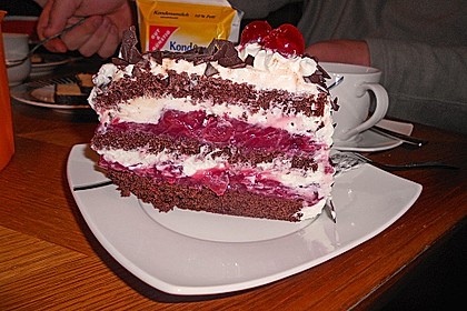Schwarzwälder Kirschtorte 229