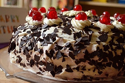 Schwarzwälder Kirschtorte 80