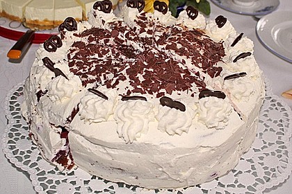 Schwarzwälder Kirschtorte 339