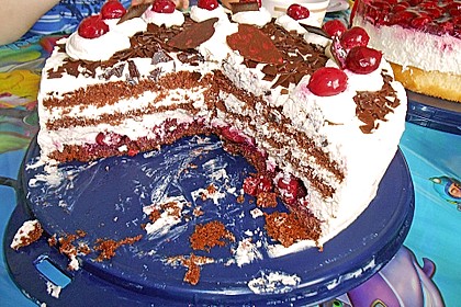 Schwarzwälder Kirschtorte 437