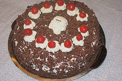 Schwarzwälder Kirschtorte 417