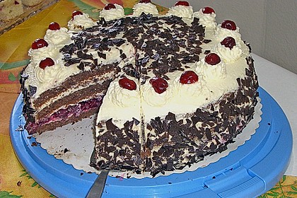 Schwarzwälder Kirschtorte 324