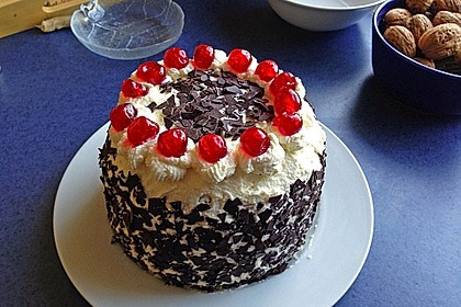Schwarzwälder Kirschtorte 100