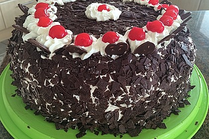 Schwarzwälder Kirschtorte 275