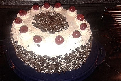 Schwarzwälder Kirschtorte 430