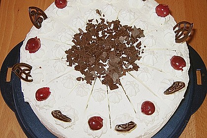 Schwarzwälder Kirschtorte 290