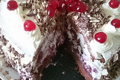 Schwarzwälder Kirschtorte 347