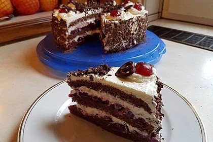 Schwarzwälder Kirschtorte 17