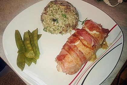 Gef&uuml;lltes H&auml;hnchenbrustfilet im Speckmantel 6