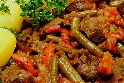 Bulgarische gr&uuml;ne Bohnen mit Fleisch 4