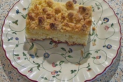 Butter - Hefe - Streuselkuchen mit Sahne 2