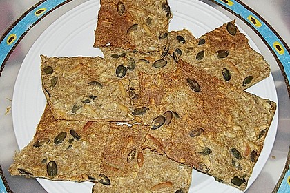 Kerniges Knäckebrot 36