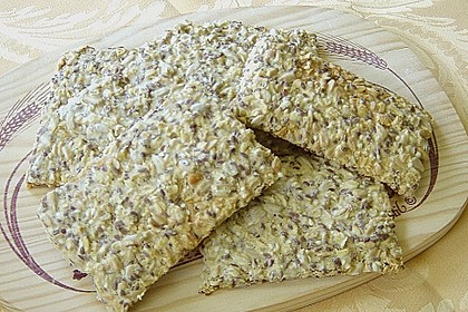 Kerniges Knäckebrot 22